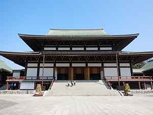 成田山新勝寺のメインといえる大本堂