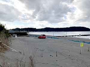 岡本桟橋を見学する観光客用の駐車場
